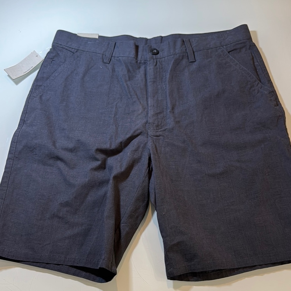 Kenneth Cole Reaction Charcoal Flat Front Shorts - size 36